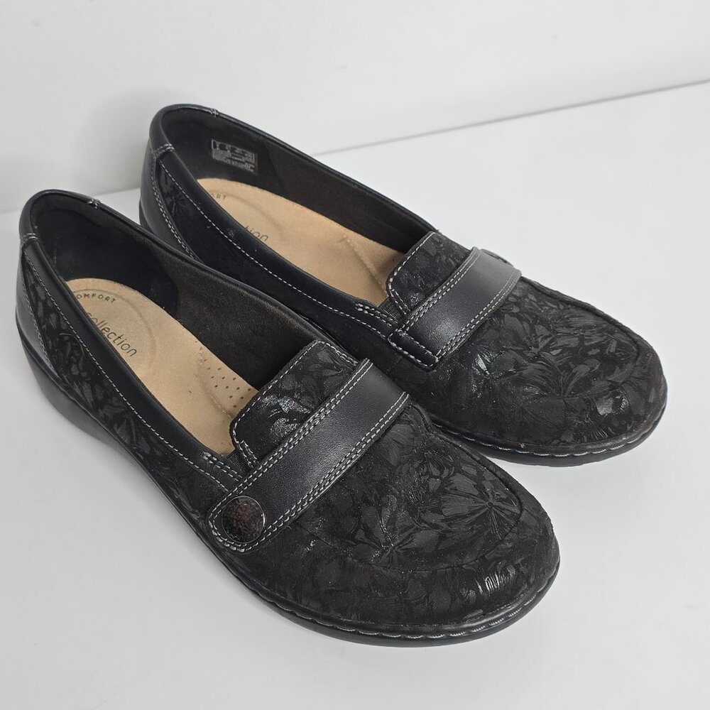 Clarks Womens 8.5 M Cora Daisy Black Embossed Slip On Loafer Leather Shoes